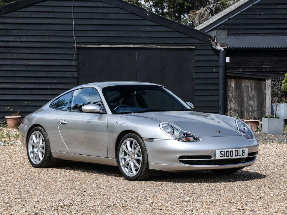 Image 1/32 of Porsche 911 Carrera (1998)