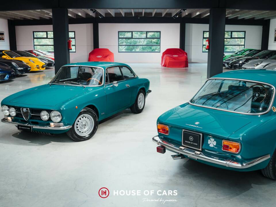 Image 1/25 of Alfa Romeo 1750 GT Veloce (1970)