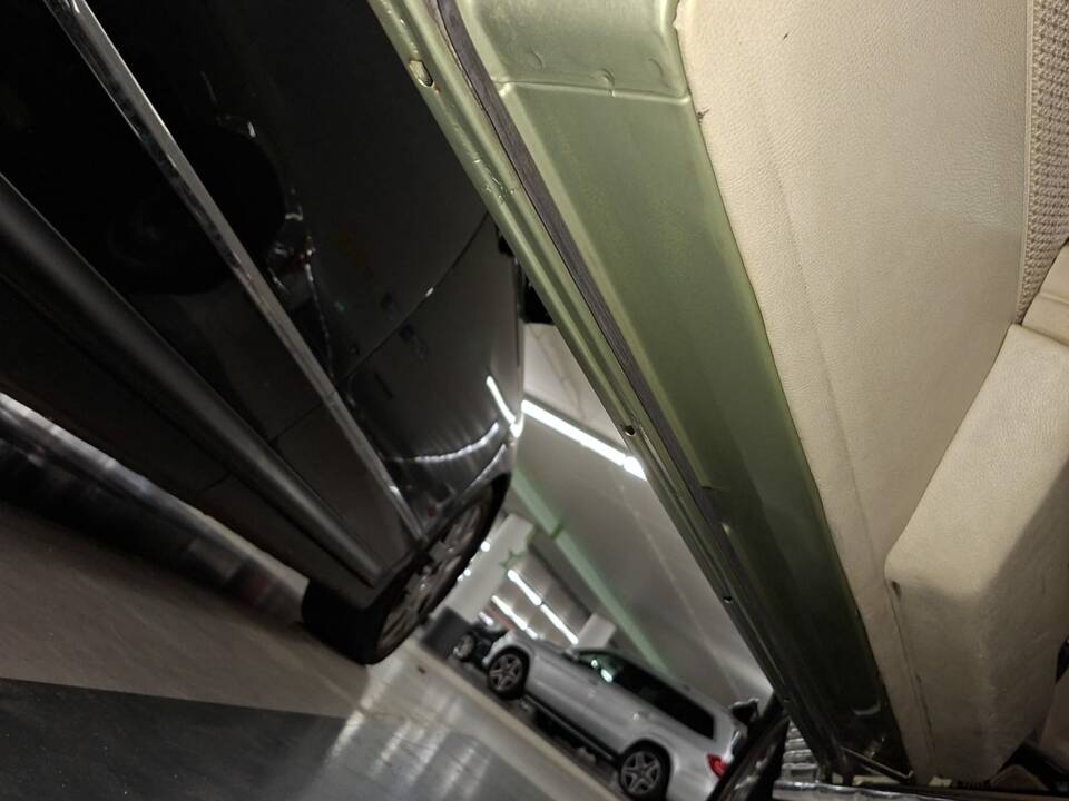 Immagine 19/20 di Mercedes-Benz 350 SLC (1973)