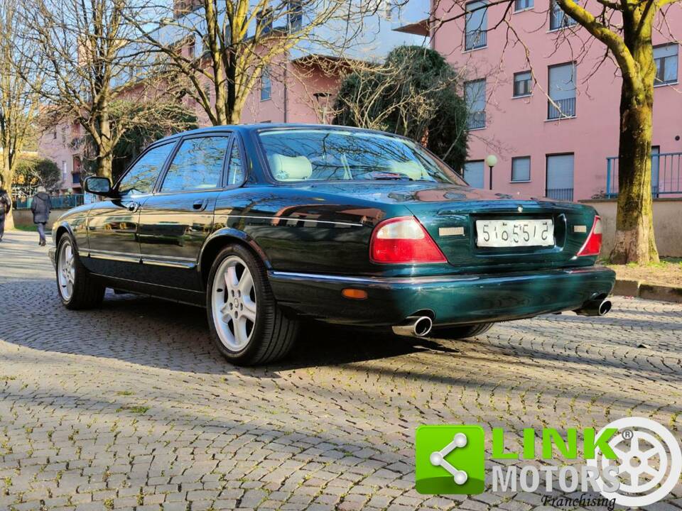 Bild 3/10 von Jaguar XJR 4.0 (1998)