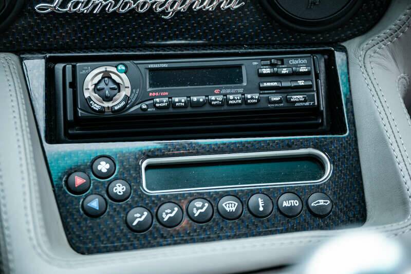 Image 39/43 of Lamborghini Diablo VT 6.0 (2000)