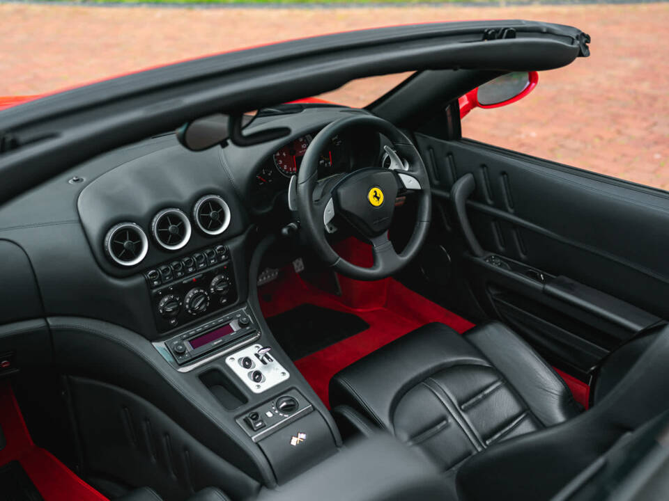 Image 11/30 of Ferrari 575 Superamerica F1 (2006)