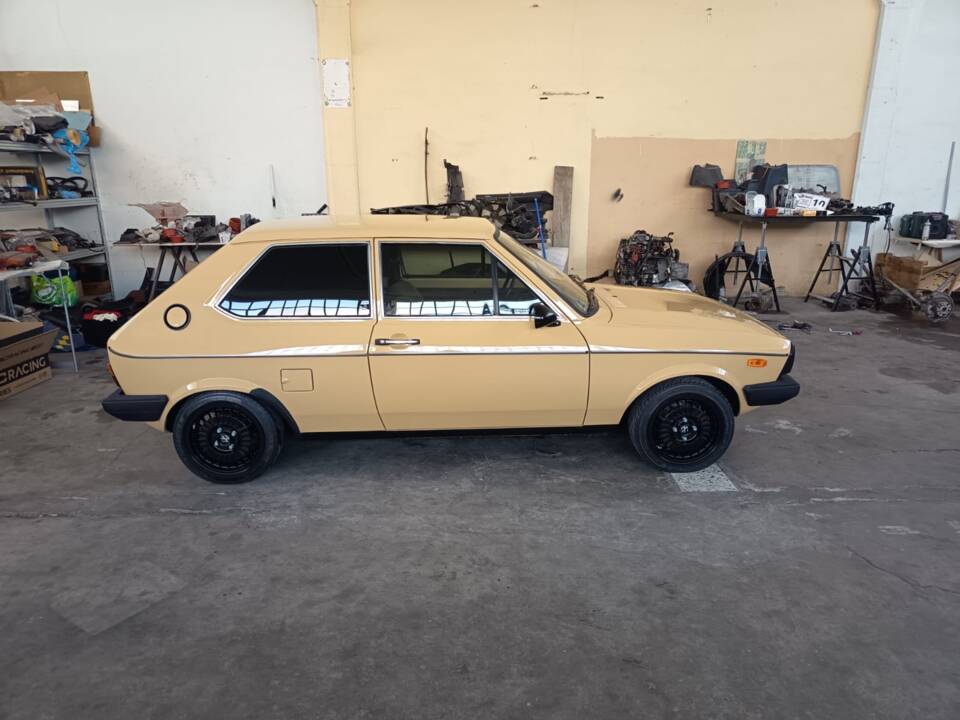 Image 1/26 of Volkswagen Polo I 0.9 (1980)