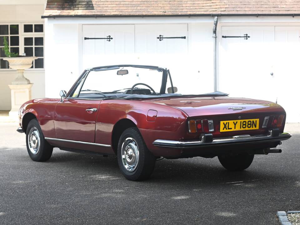 Image 3/26 of Peugeot 504 Convertible (1974)