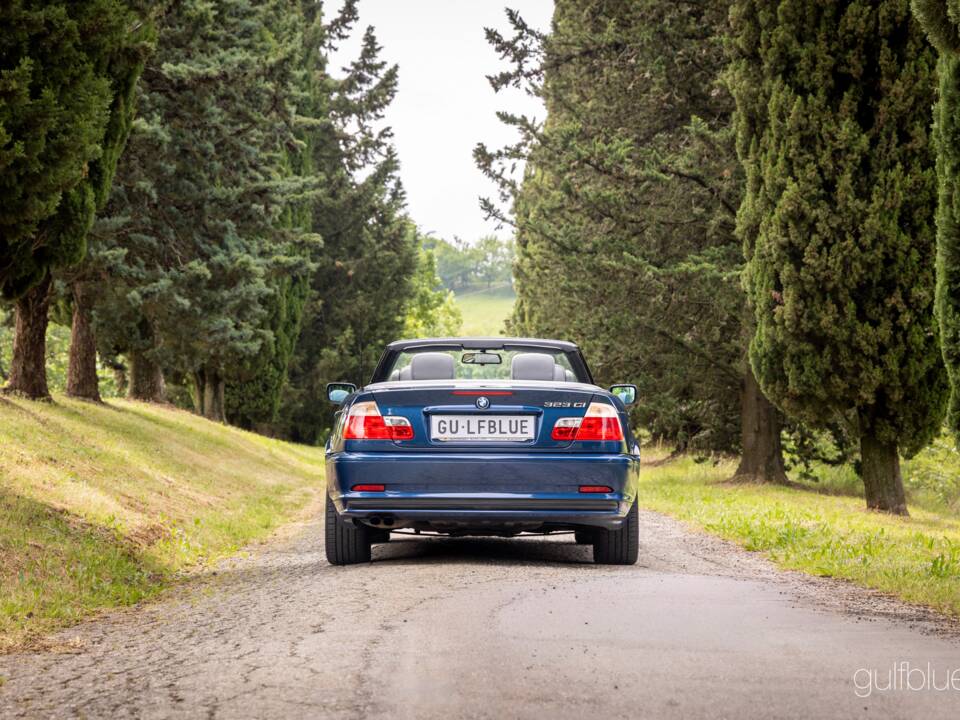 Image 15/56 of BMW 323Ci (2000)
