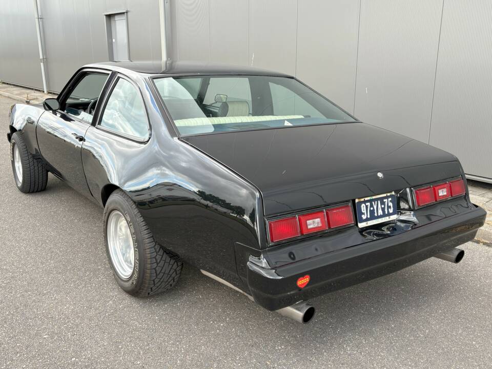 Bild 3/7 von Chevrolet Nova Coupe (1976)