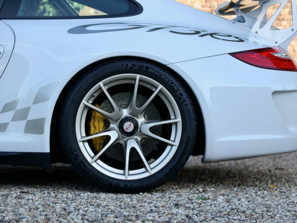 Image 15/50 de Porsche 911 GT3 RS (2010)