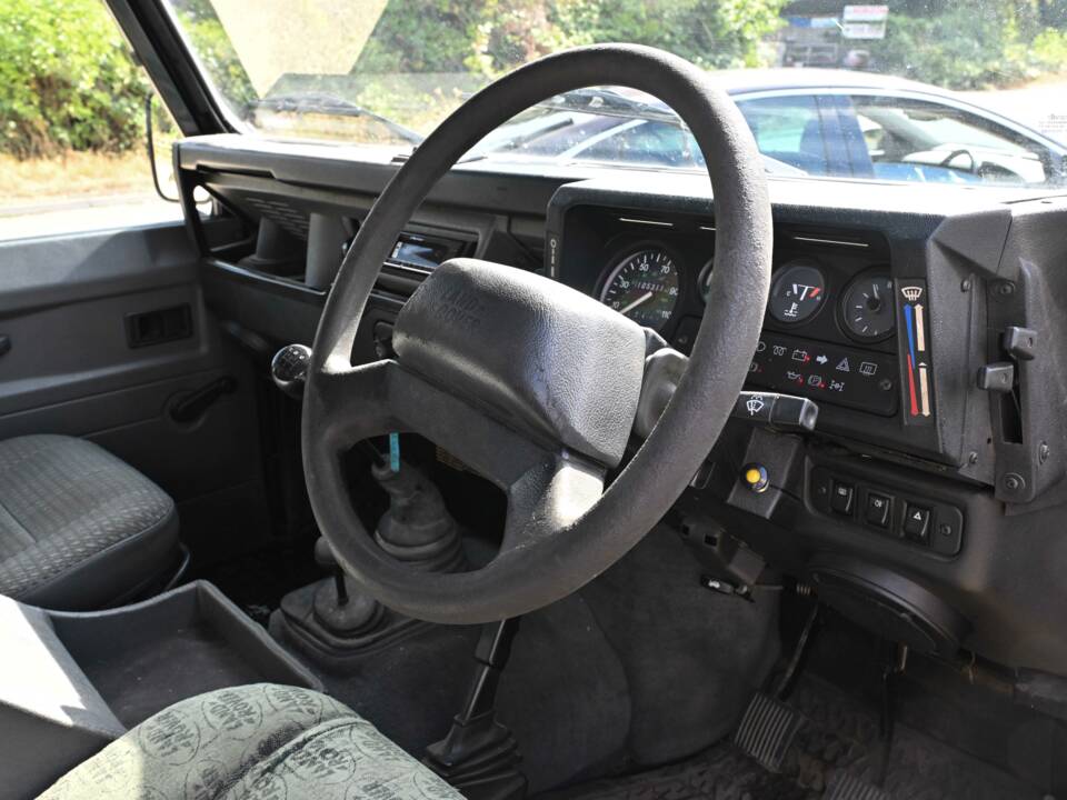 Image 45/50 of Land Rover Defender 110 300Tdi (1998)