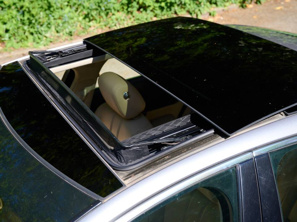 Bild 39/50 von Jaguar XJ 5.0 (2012)