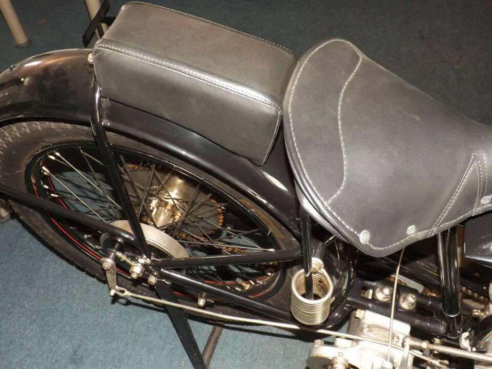 Afbeelding 21/33 van Ravat 250 (1913)