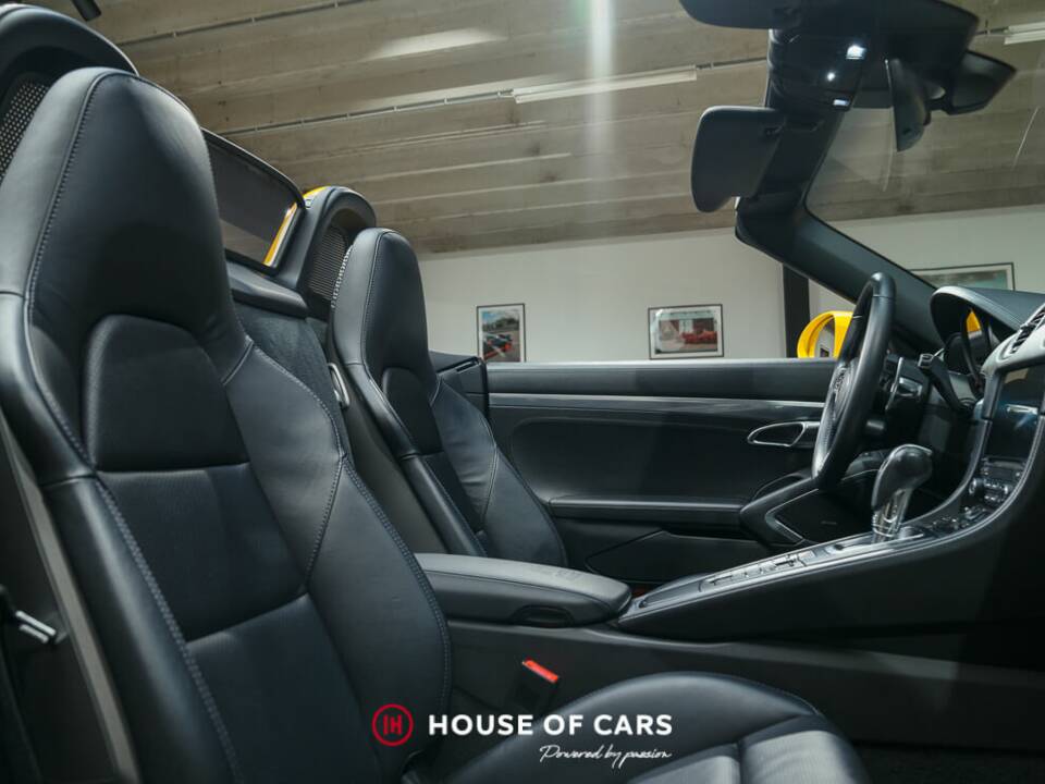 Image 19/25 of Porsche 718 Boxster S (2016)