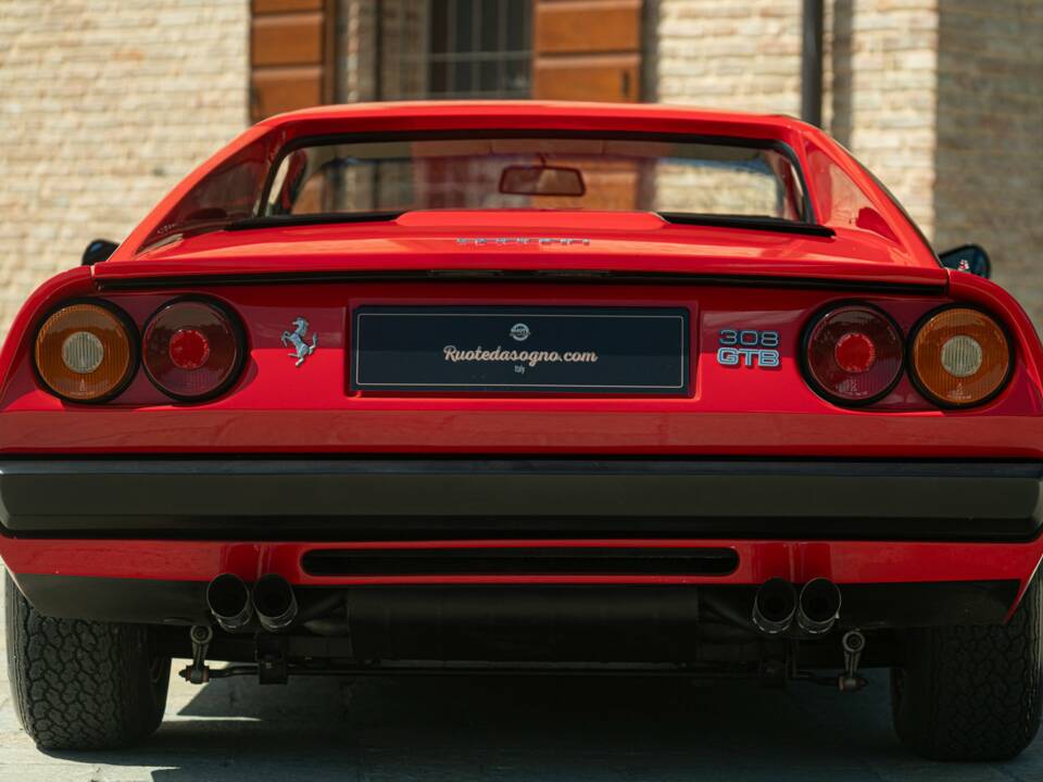 Image 16/50 of Ferrari 308 GTB (1981)