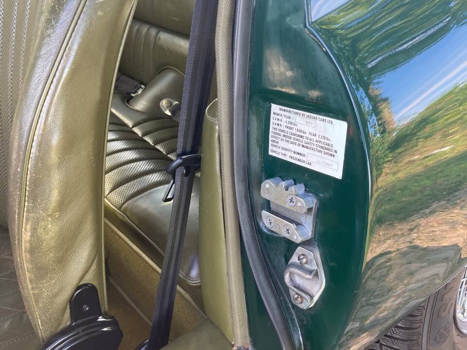 Afbeelding 28/47 van Jaguar E-Type V12 (2+2) (1973)