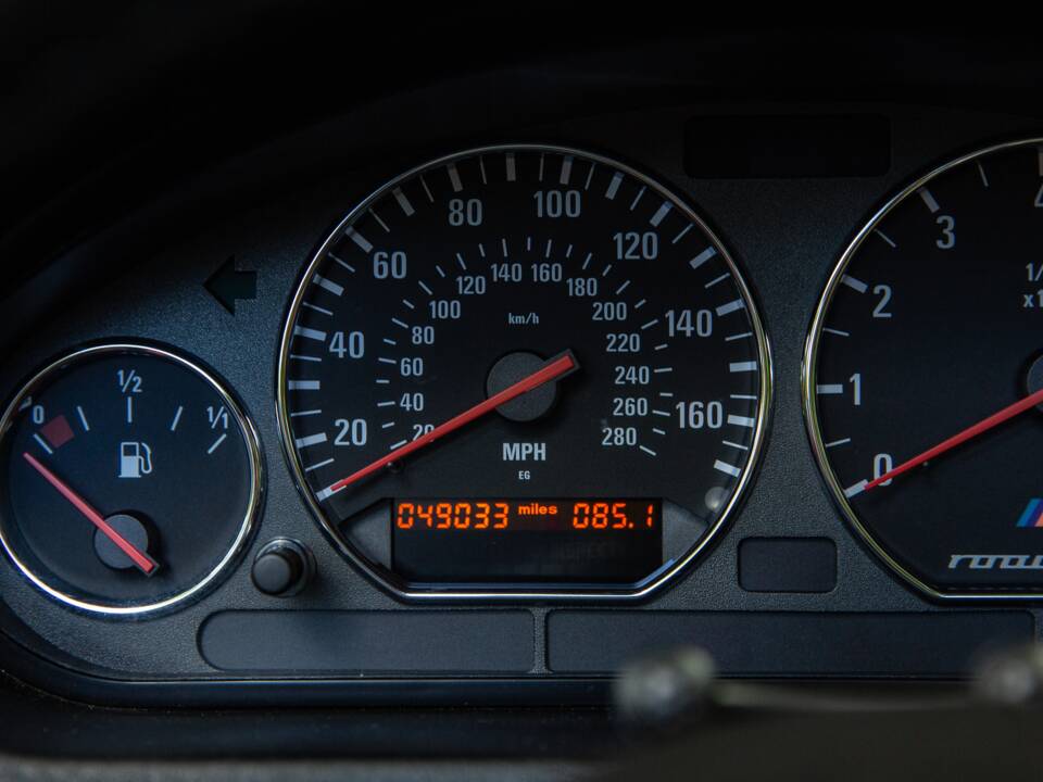 Imagen 40/44 de BMW Z3 M 3.2 (2000)