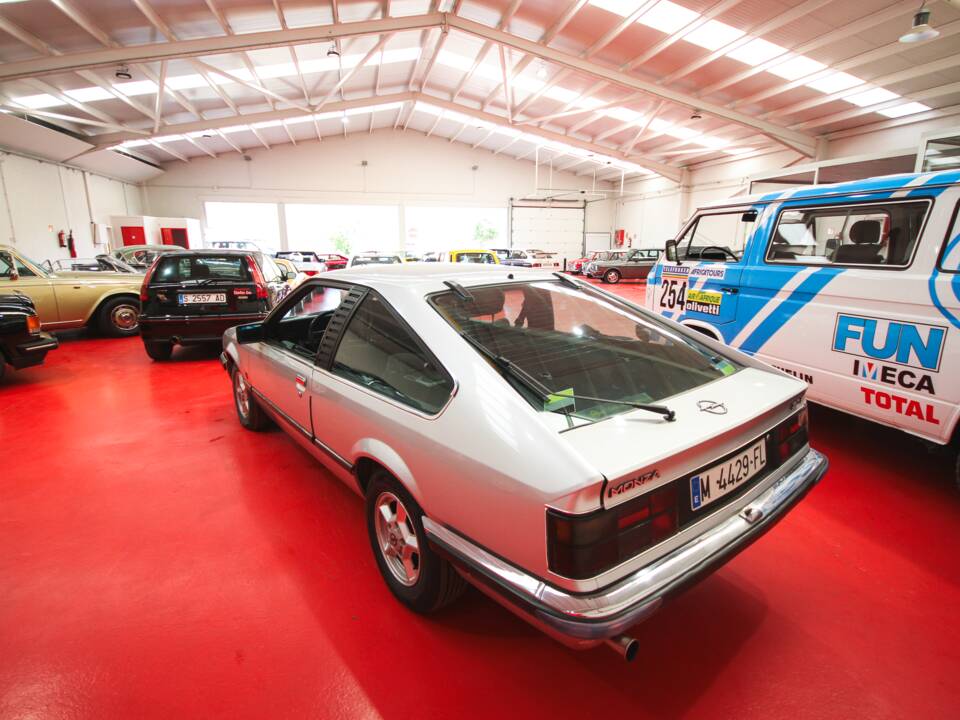 Bild 4/13 von Opel Monza 3,0 E (1983)