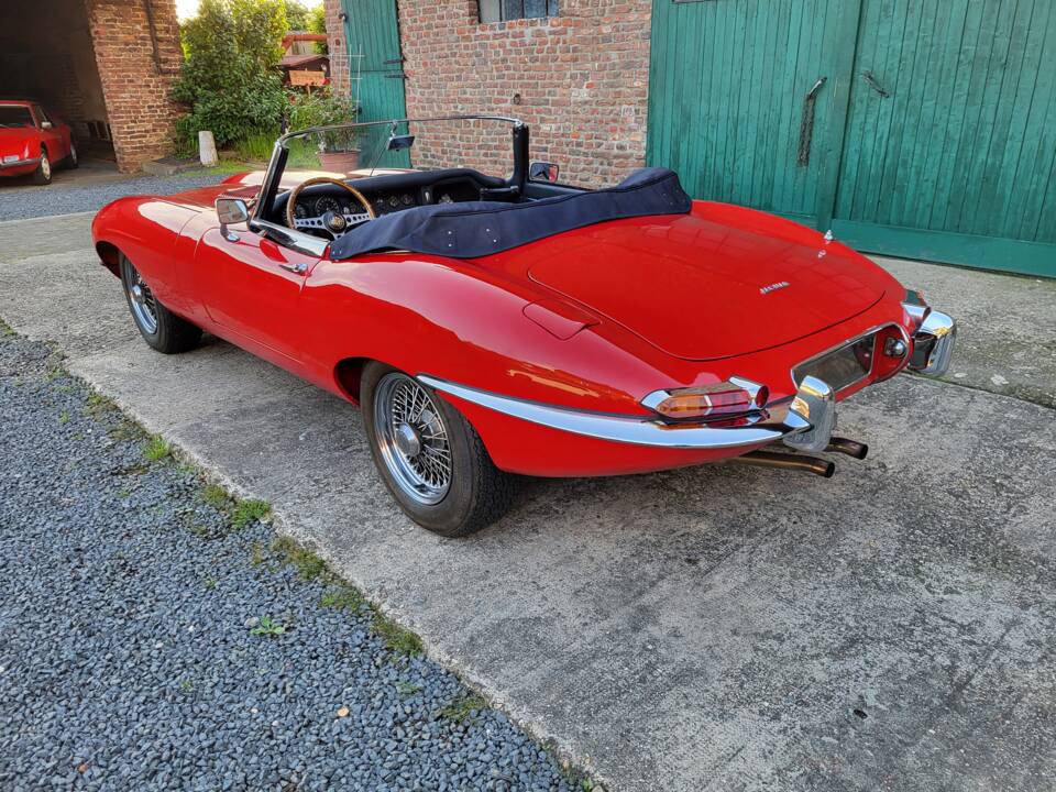 Image 6/46 of Jaguar E-Type 3.8 (1964)