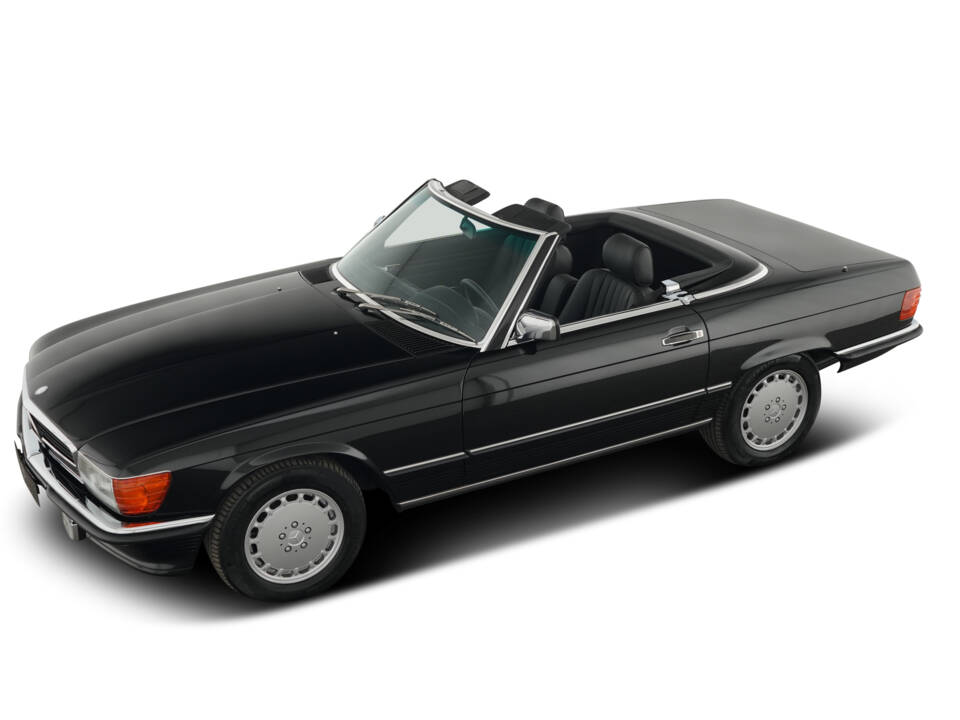 Image 9/58 de Mercedes-Benz 560 SL (1989)