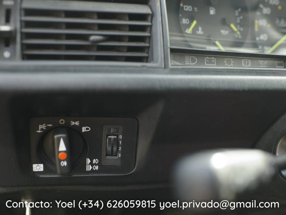 Image 33/41 of Mercedes-Benz 190 E 2.6 (1987)