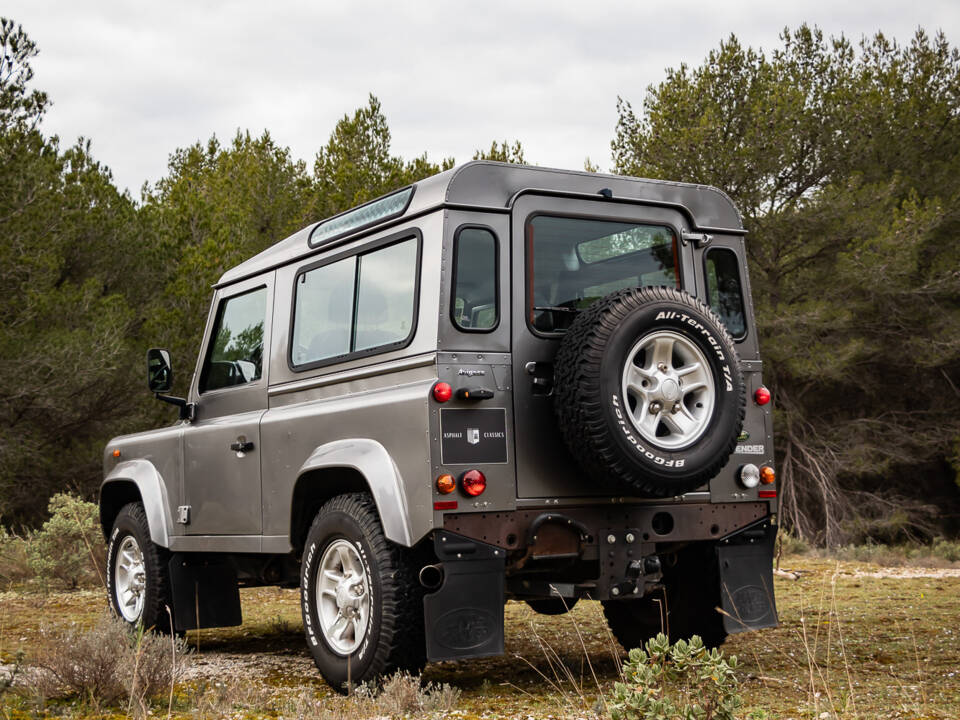 Image 37/50 of Land Rover Defender 90 TD4 (2007)