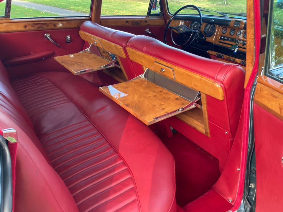 Image 18/52 de Jaguar 420 G (1967)