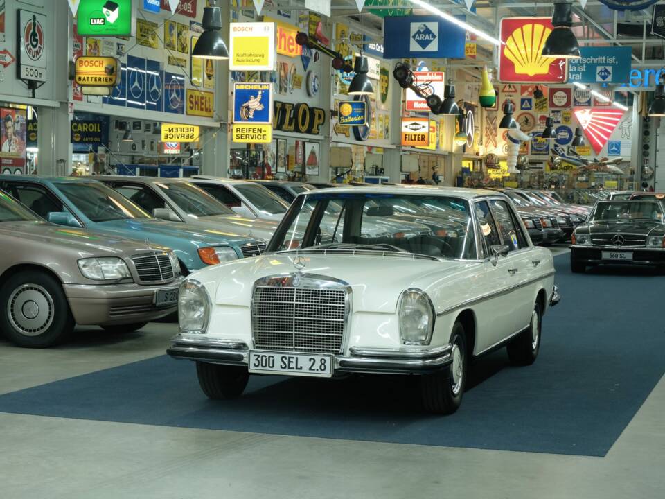 Afbeelding 63/70 van Mercedes-Benz 300 SEL (1968)