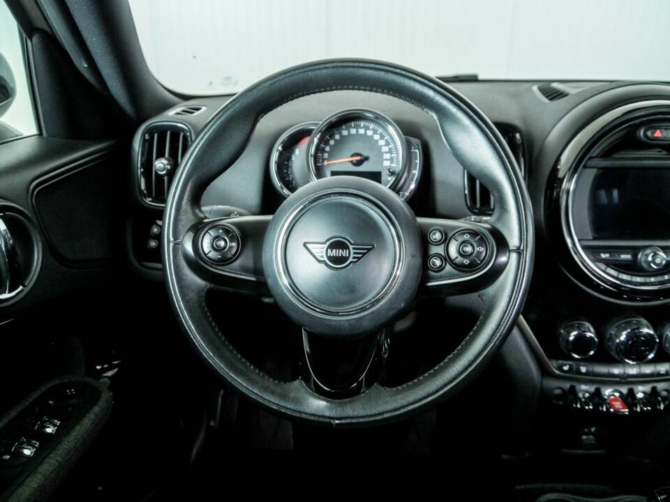 Bild 8/50 von Mini One Countryman (2020)