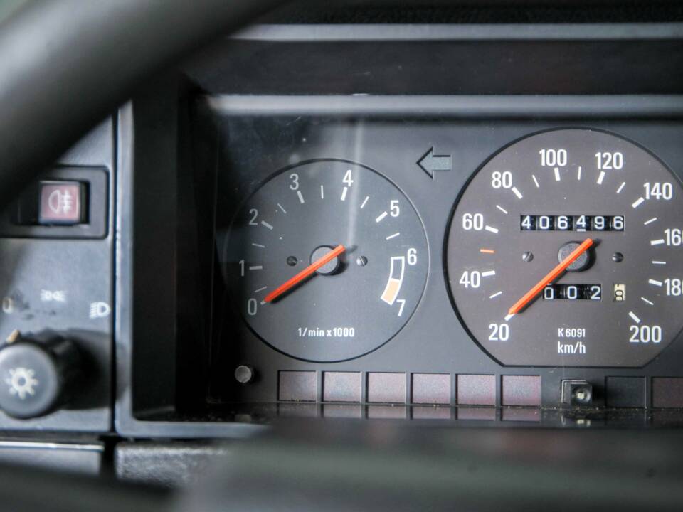 Immagine 20/50 di Volvo 240 GL (1990)