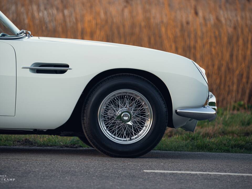 Bild 14/20 von Aston Martin DB 4 Vantage (1963)