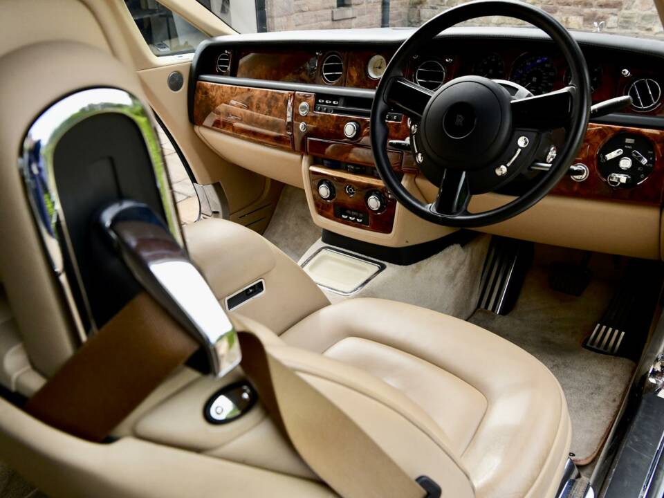 Immagine 31/50 di Rolls-Royce Phantom Coupé (2010)