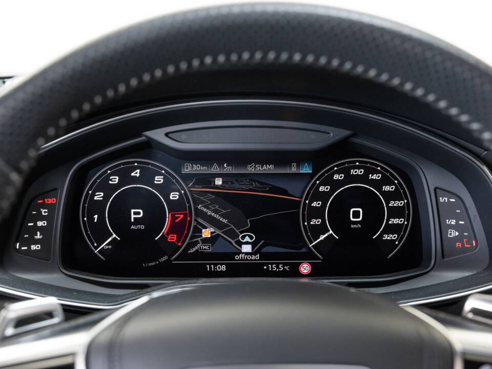 Image 15/40 of Audi RS6 Avant (2019)