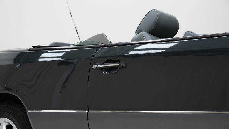 Bild 15/15 von Mercedes-Benz E 220 (1994)