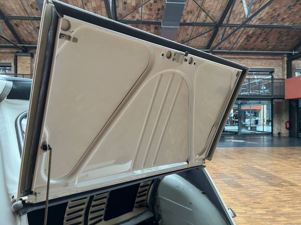 Bild 27/39 von Citroën 2 CV 6 Club (1988)