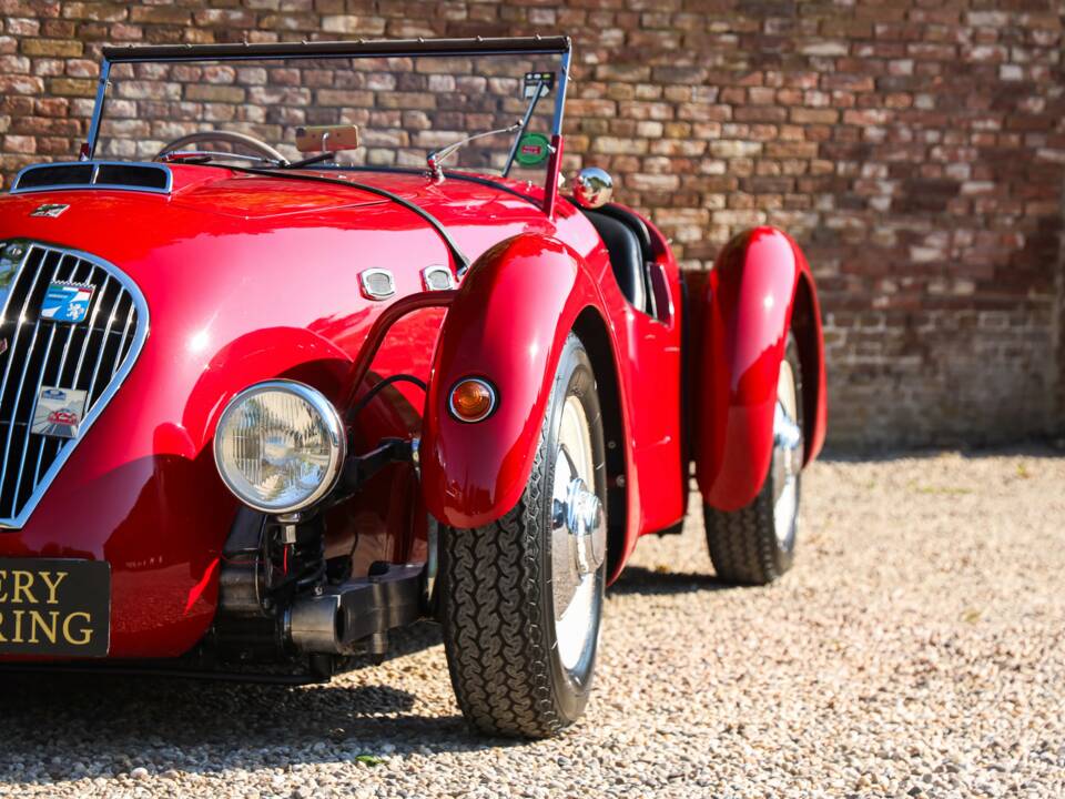 Image 16/50 of Healey Silverstone (1950)