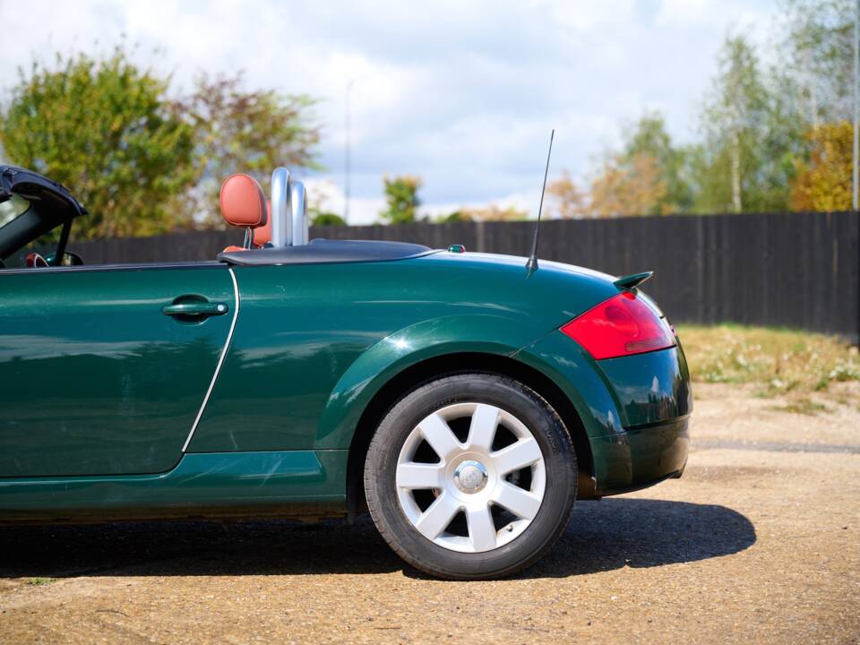 Bild 13/50 von Audi TT 1.8 T (2003)