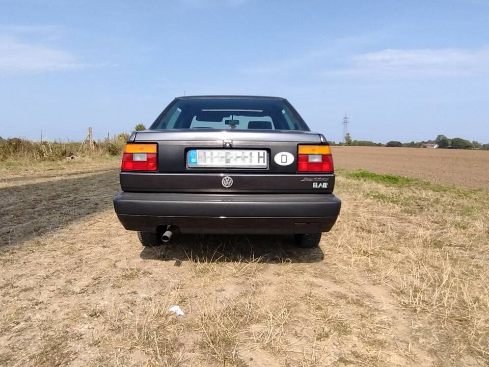 Immagine 8/15 di Volkswagen Jetta II   1.6 (1991)