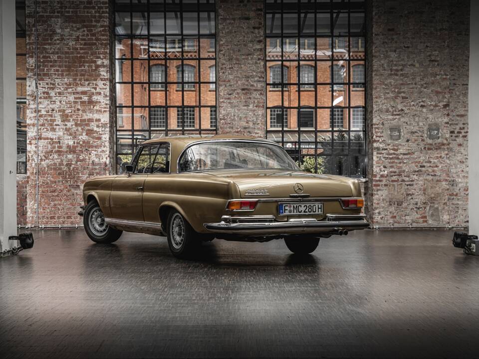 Image 11/30 of Mercedes-Benz 280 SE (1970)