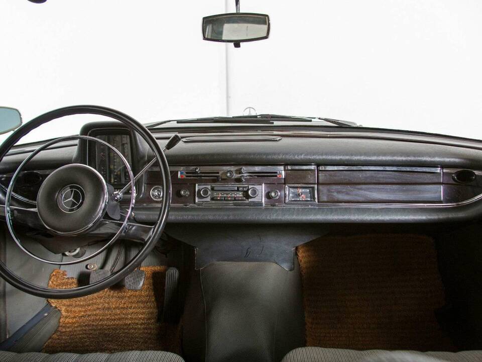 Bild 18/20 von Mercedes-Benz 190 c (1962)