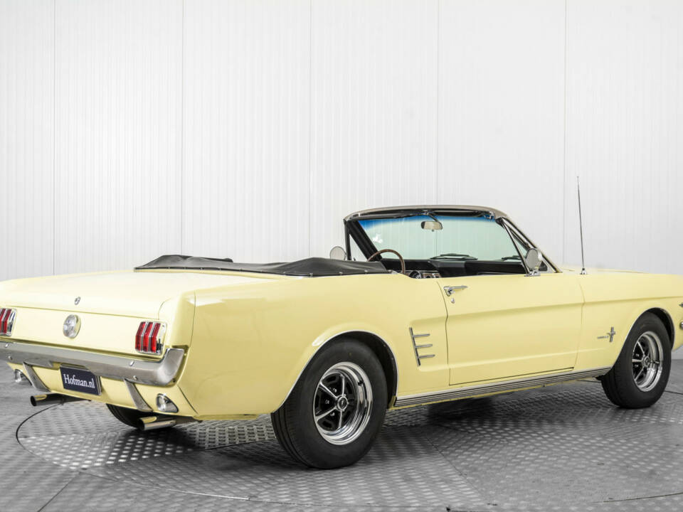Bild 2/50 von Ford Mustang 289 (1966)