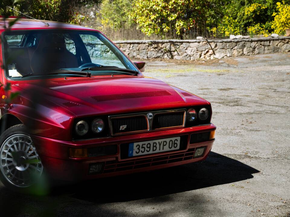 Image 3/63 of Lancia Delta HF Integrale Evoluzione II (1994)