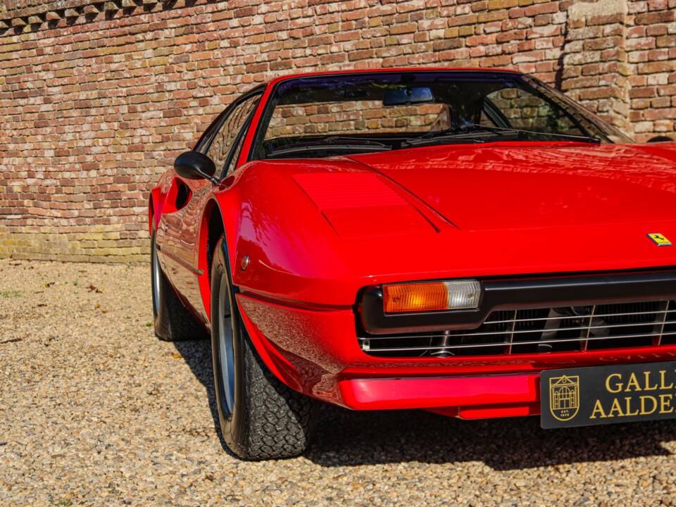 Image 46/50 de Ferrari 308 GTB (1977)