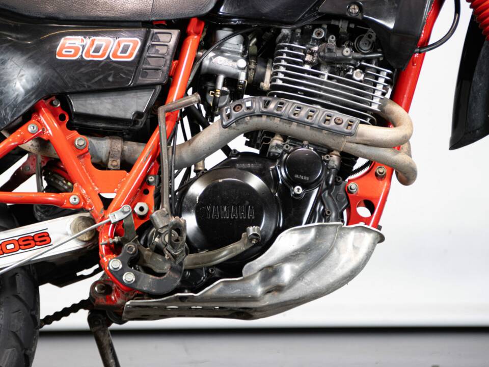 Image 37/50 of Yamaha XT 600 E (1985)