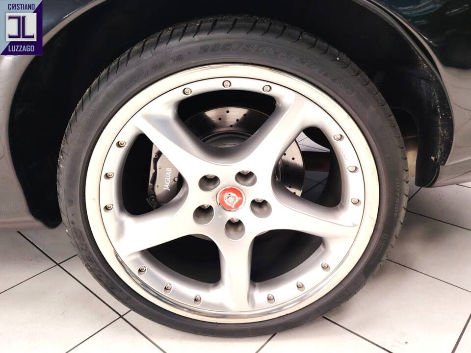 Bild 19/65 von Jaguar XKR (1998)