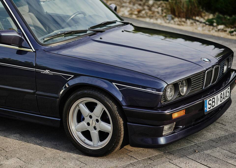 Immagine 4/8 di BMW 325i (1989)