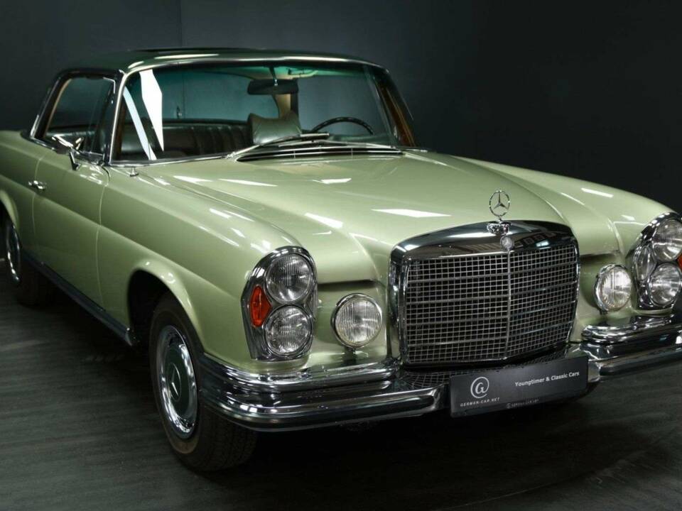 Afbeelding 8/49 van Mercedes-Benz 280 SE (1970)