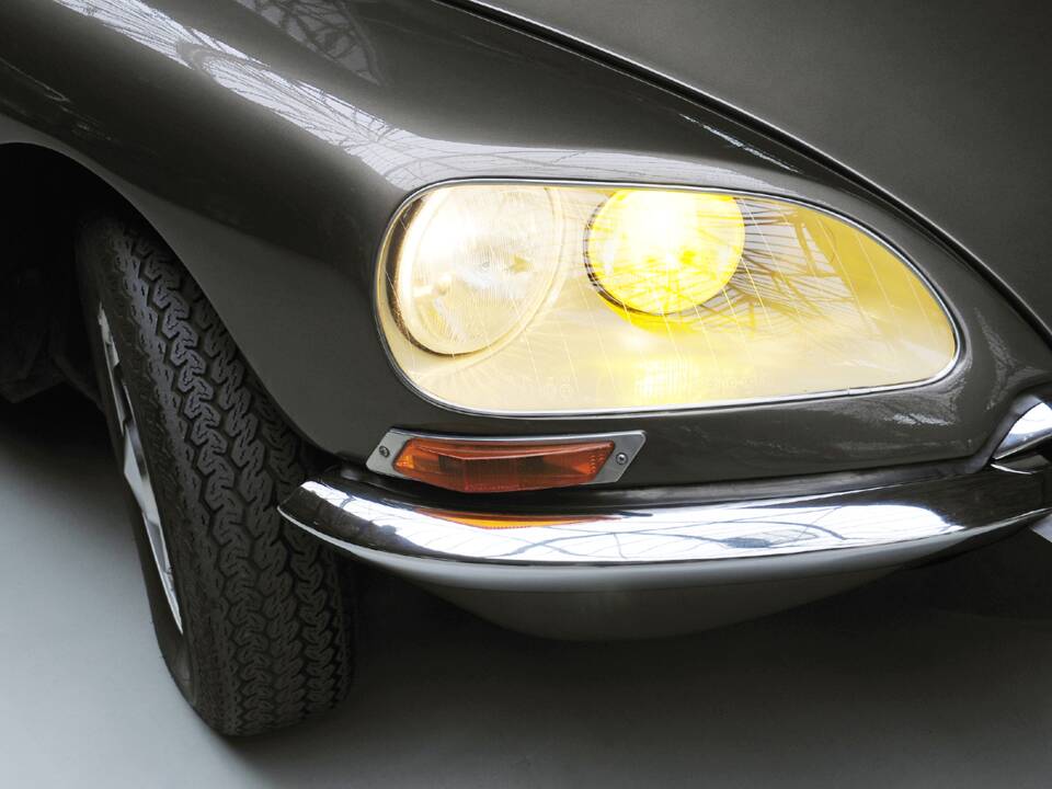Bild 25/32 von Citroën DS 23 Pallas IE (1973)