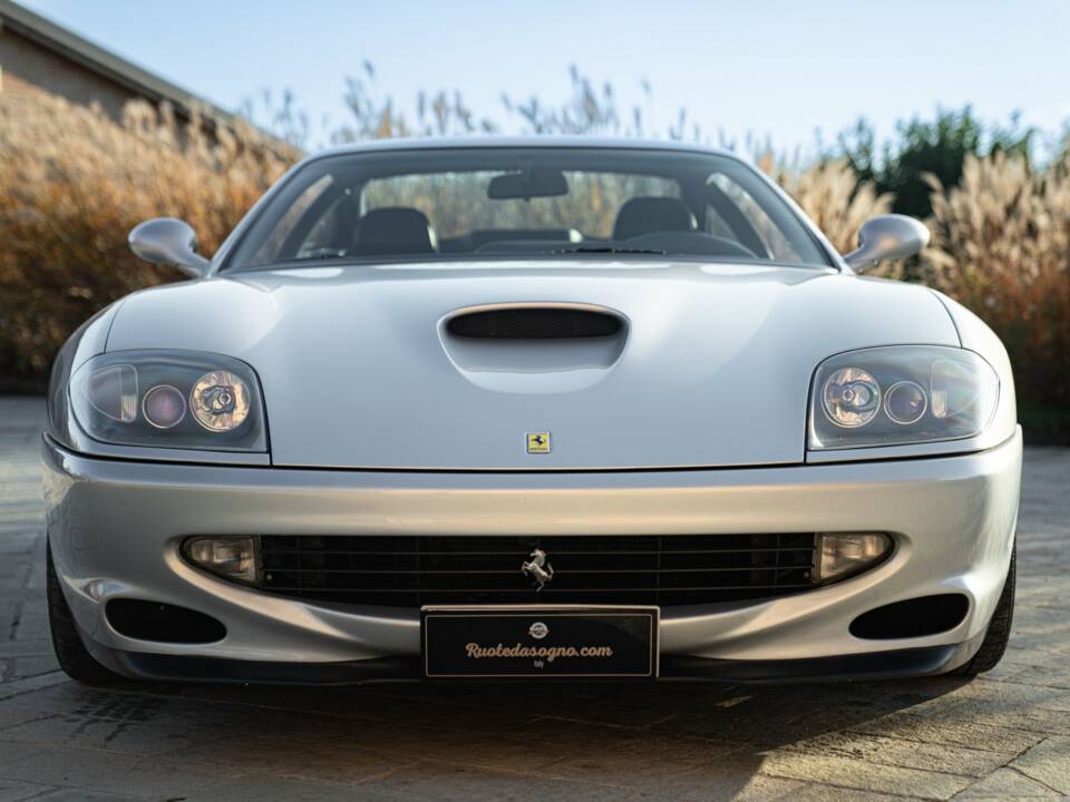 Immagine 11/50 di Ferrari 550 Maranello (2001)