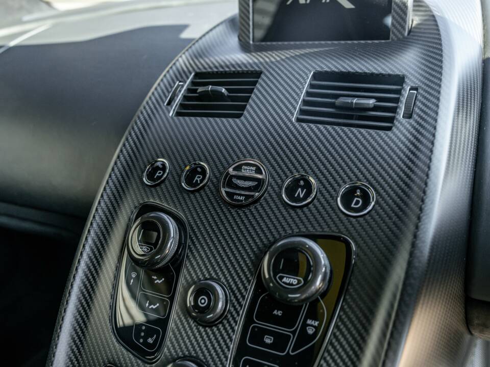 Image 45/60 of Aston Martin Rapide AMR (2019)