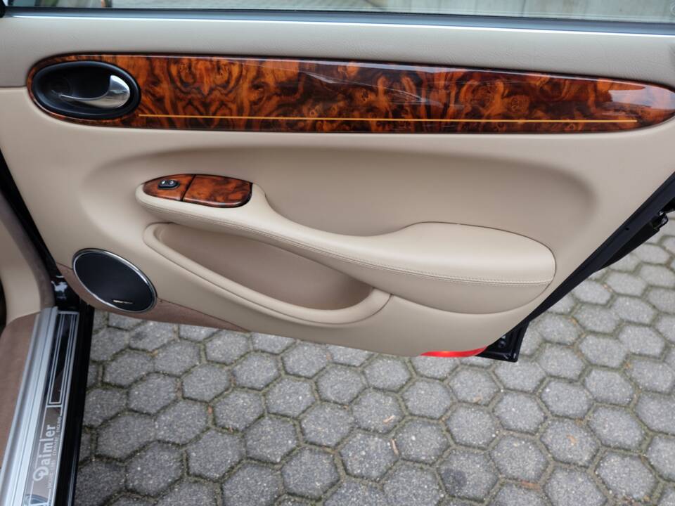 Image 28/60 de Daimler Super V8 (2000)