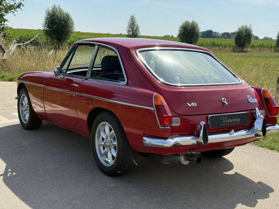 Image 6/15 of MG MGB GT V8 (1973)