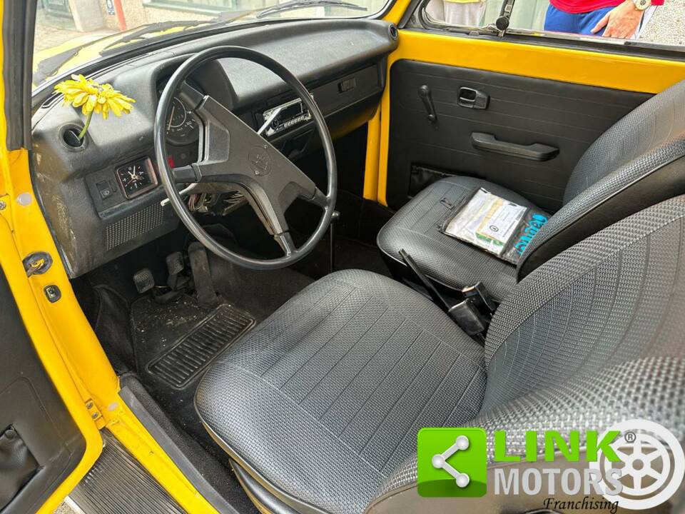 Imagen 7/10 de Volkswagen Escarabajo 1303 (1975)